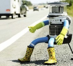 Робот hitchBOT завершил свое путешествие автостопом по Канаде + видео