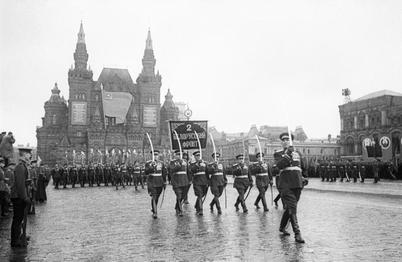 Парад Героев, парад Победителей. Прочтите это обязательно и расскажите детям! 