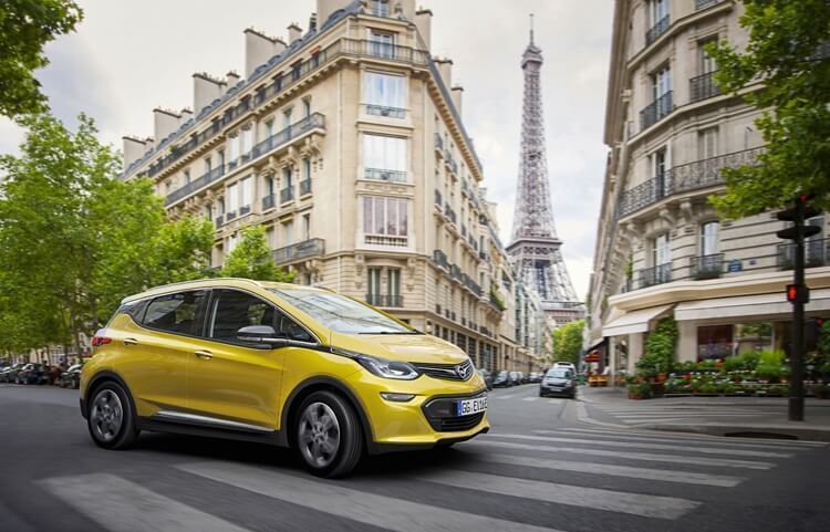 Электромобиль Opel Ampera-e предстал на Парижском автосалоне