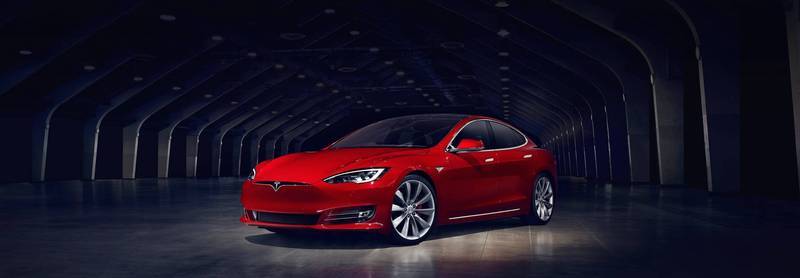 Tesla Model S стала самым быстрым серийным автомобилем