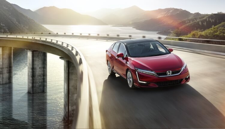 Седан Honda Clarity Fuel Cell на топливных элементах добрался до Европы