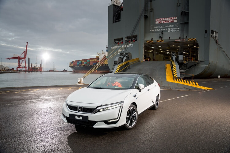 Седан Honda Clarity Fuel Cell на топливных элементах добрался до Европы