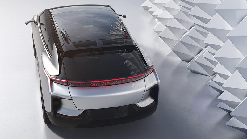 Фирма Faraday Future представила 1050-сильный электрокроссовер