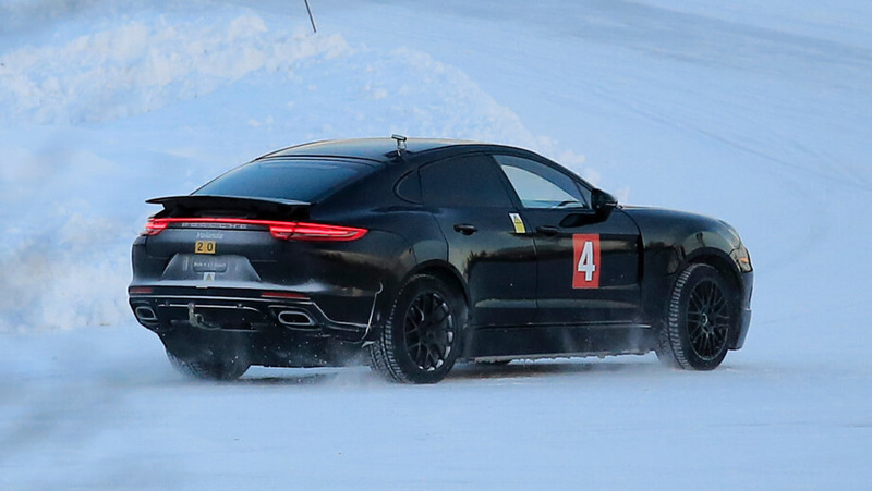 Прототип электрокара Porsche Mission E вышел на зимние тесты