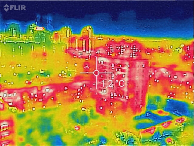 Тепловизор для смартфона FLIR ONE