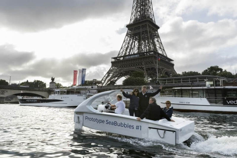 На Сене испытали бесшумный электрический метеор SeaBubbles 