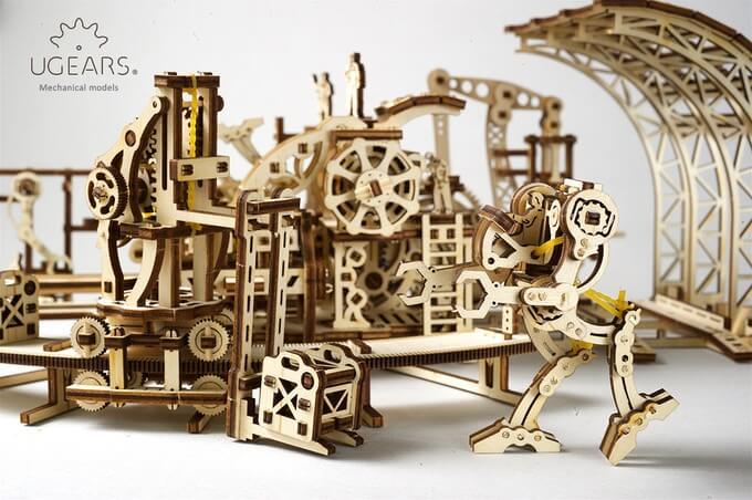 Ugears: в полку деревянных 3D пазлов прибыло. Теперь с музыкой