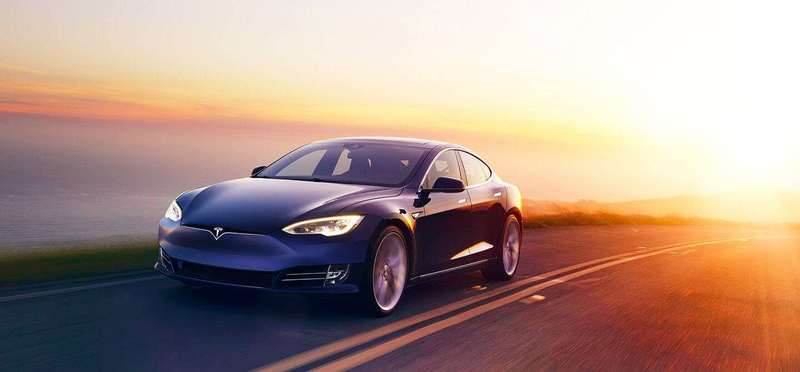 Голландцы перевели Tesla Model S на водород