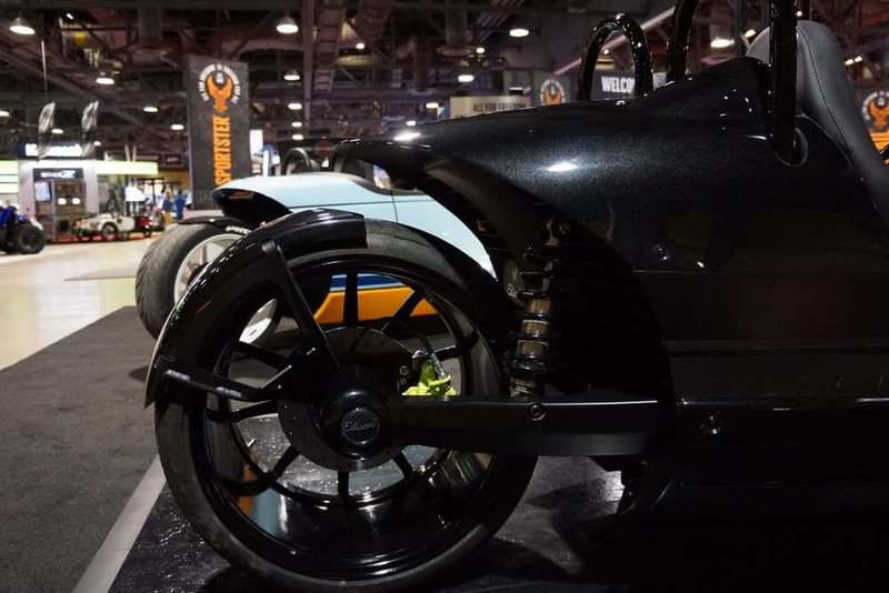 Трехколесный электромобиль Vanderhall E-Roadster Edison 2