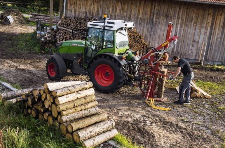 Компактный электротрактор Fendt e100 Vario может делиться энергией с сетью