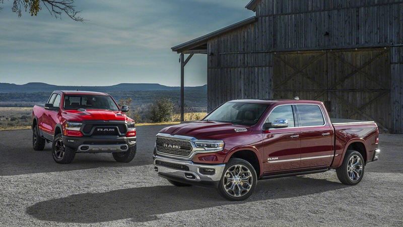 Ram 1500 сбросил массу и стал гибридом