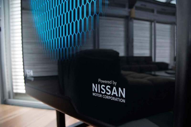 Nissan начнет продавать солнечные панели и батареи для крыш