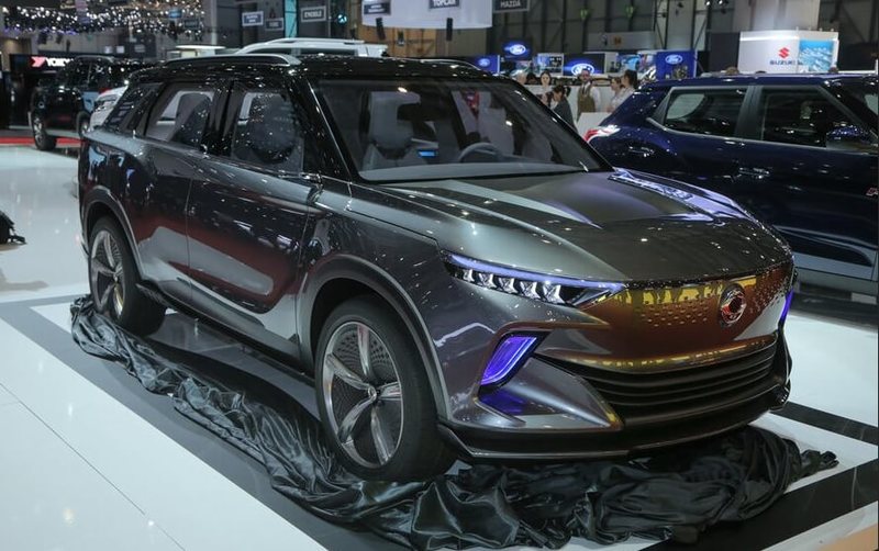 SsangYong представил подключенный электрокроссовер e-SIV