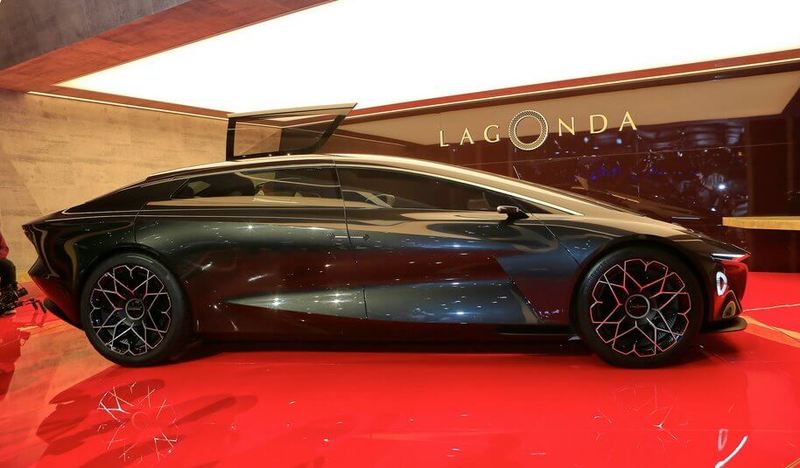 Электромобиль Aston Martin Lagonda Vision удивил футуристичной роскошью