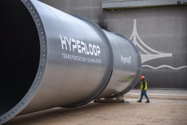 Во Франции начали строить линию Hyperloop