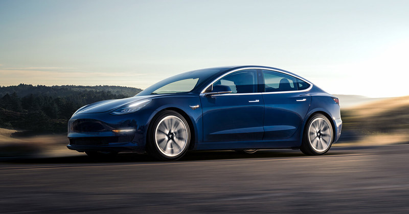 Tesla Model 3 проехала 830 км на одном заряде