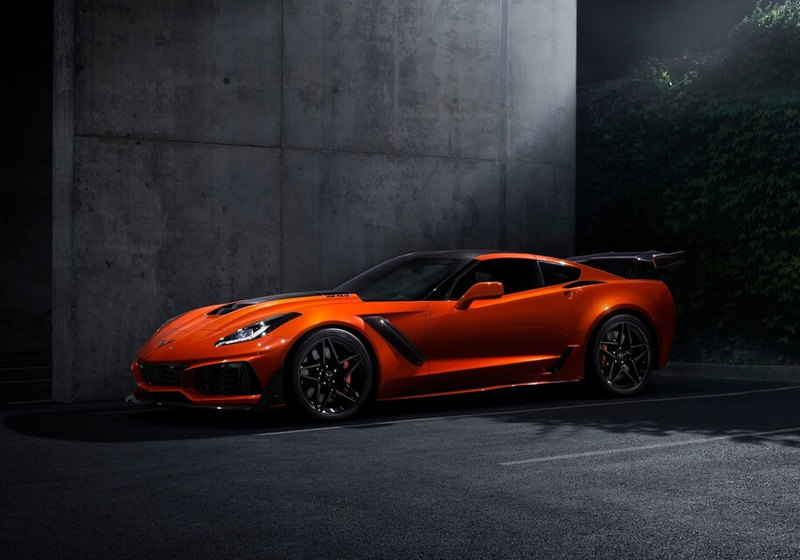 Новый Chevrolet Corvette: 1000-сильный гибрид и «робот»