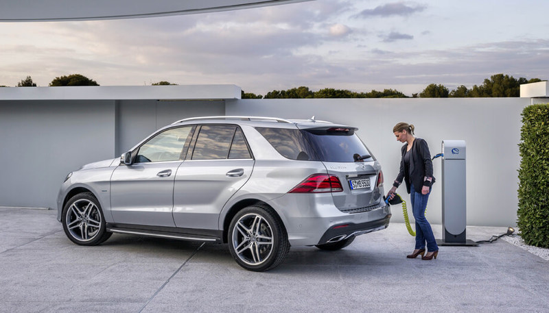 Гибрид Mercedes-Benz GLE нарастит запас хода на батарее