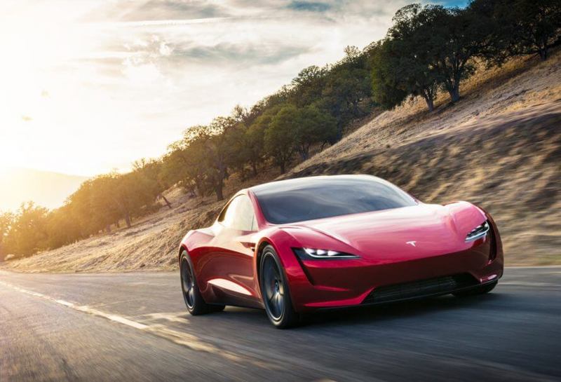 Tesla Roadster станет летающим автомобилем