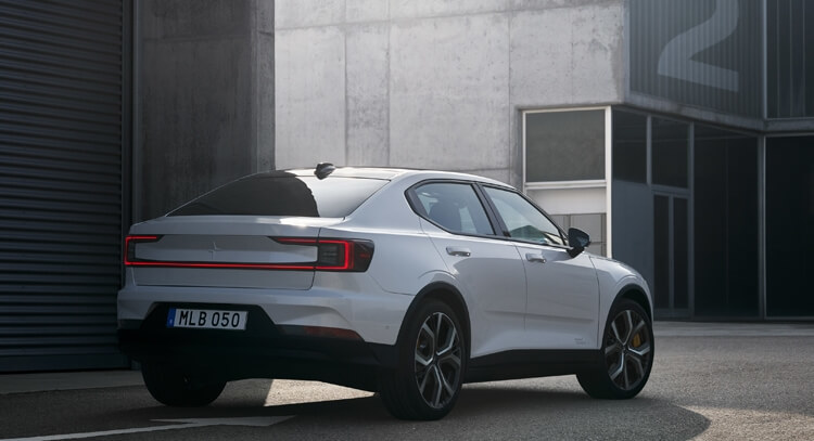 Дебют электрокара Polestar 2: мощность свыше 400 л. с. и запас хода до 500 км