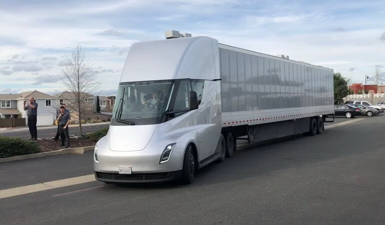  Tesla Semi поймали на испытаниях грузоподъёмности