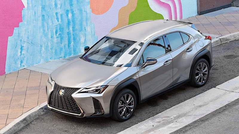 Lexus скоро покажет концепт первого электромобиля