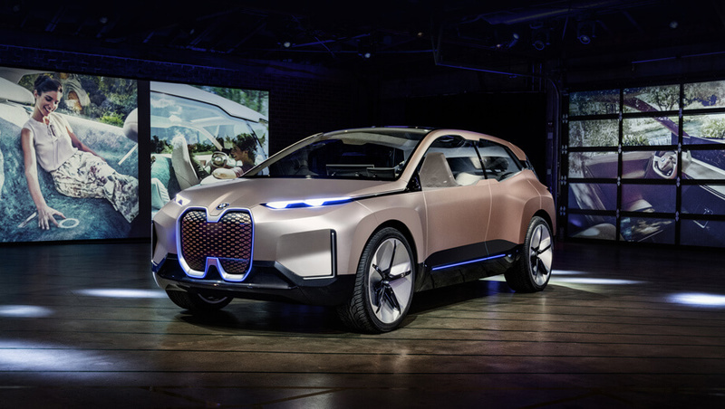 BMW iNEXT получит уникальный руль