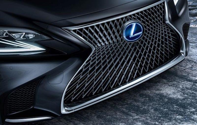 Lexus рассказал о первом электрокаре