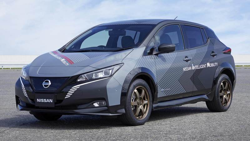 Nissan построил высокопроизводительный прототип 4WD Leaf