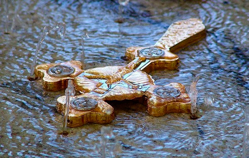 Правила лечения крещенской водой