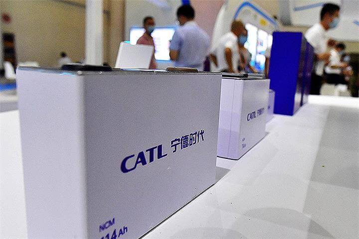 CATL превосходит конкурентов в области аккумуляторов